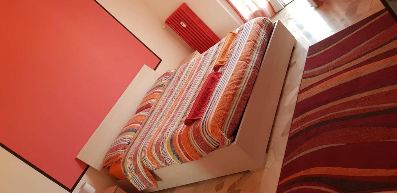 Helloguesthouse Olgiate Comasco Экстерьер фото